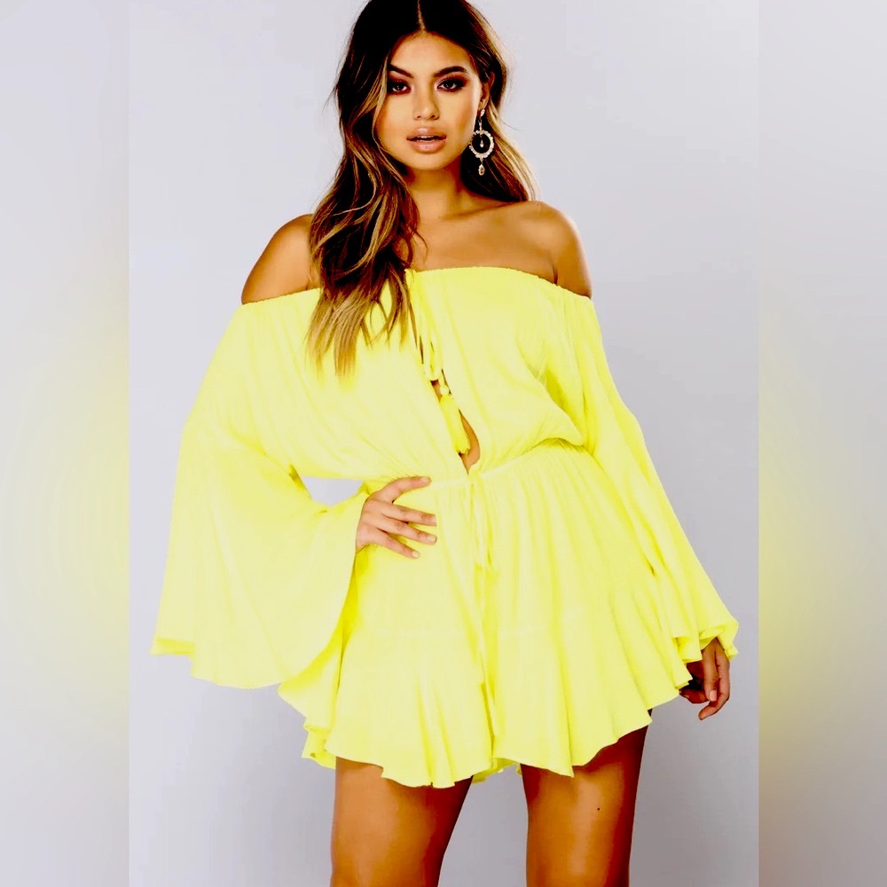 Camellia Off Shoulder Shoulder Romper